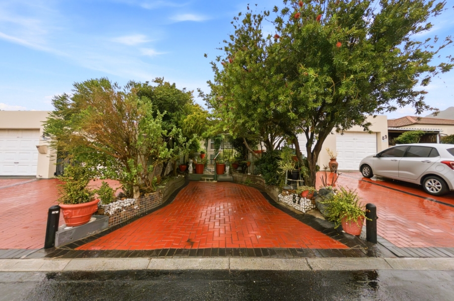 2 Bedroom Property for Sale in Admirals Park Western Cape